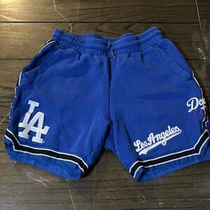 New Era Dodger Shorts Men’s L
